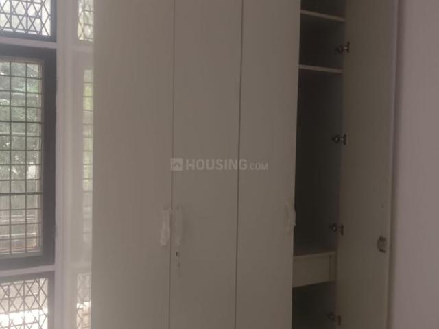2 BHK Independent Builder Floor in Janakpuri for resale New Delhi. The reference number is 17703962