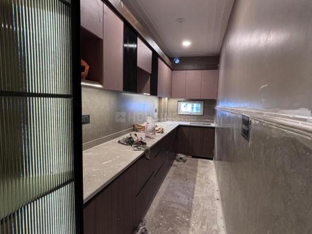 2 BHK Independent Builder Floor in Janakpuri for resale New Delhi. The reference number is 20830827