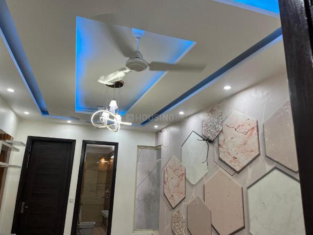2 BHK Independent Builder Floor in Janakpuri for resale West Delhi. The reference number is 17517841