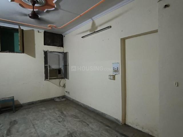 2 BHK Independent Builder Floor in Janakpuri for resale West Delhi. The reference number is 17385556