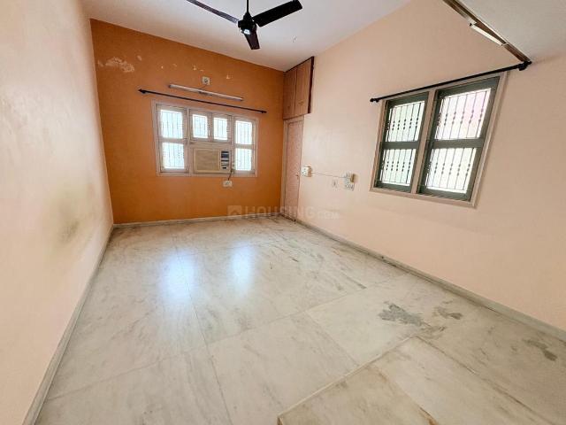 2 BHK Independent Builder Floor in Jivrajpark for rent Ahmedabad. The reference number is 20780509