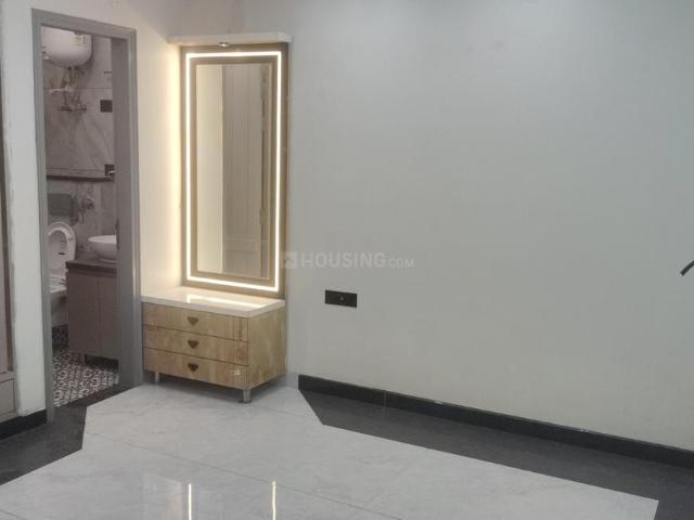 2 BHK Independent Builder Floor in Kirti Nagar for resale New Delhi. The reference number is 20784187