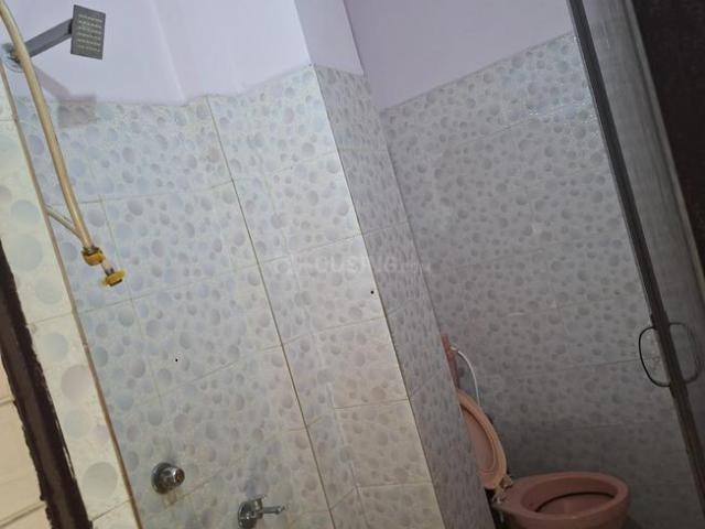2 BHK Independent Builder Floor in Krishan Vihar for rent New Delhi. The reference number is 21007085