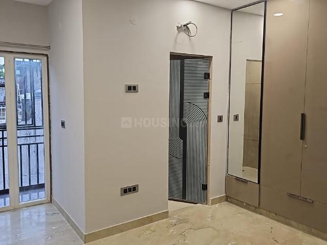 2 BHK Independent Builder Floor in Lajpat Nagar for rent New Delhi. The reference number is 18382237