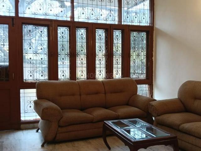 2 BHK Independent Builder Floor in Lajpat Nagar for rent New Delhi. The reference number is 19783481