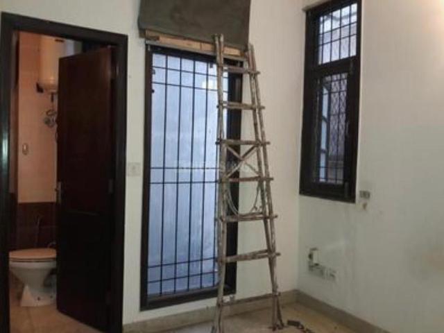 2 BHK Independent Builder Floor in Lajpat Nagar for rent New Delhi. The reference number is 19976861