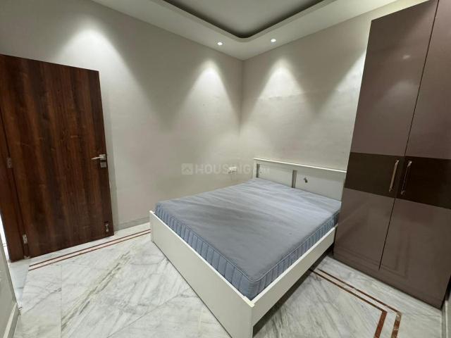 2 BHK Independent Builder Floor in Lajpat Nagar for rent New Delhi. The reference number is 20444494