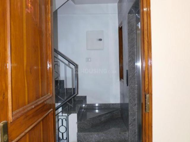 2 BHK Independent Builder Floor in Lajpat Nagar for rent New Delhi. The reference number is 20008644