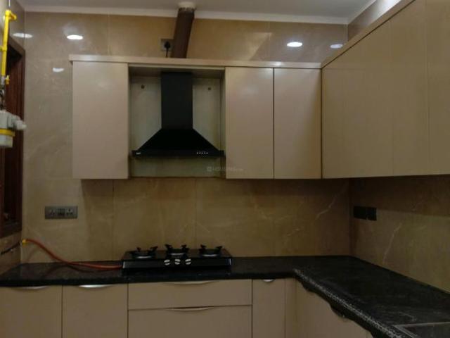 2 BHK Independent Builder Floor in Lajpat Nagar for resale New Delhi. The reference number is 17853901