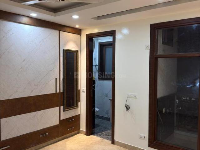 2 BHK Independent Builder Floor in Lajpat Nagar for resale New Delhi. The reference number is 19492223