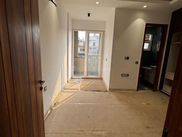2 BHK Independent Builder Floor in Lajpat Nagar for resale New Delhi. The reference number is 20576831
