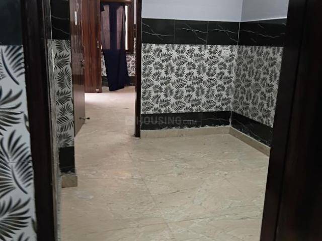 2 BHK Independent Builder Floor in Laxmi Nagar for rent New Delhi. The reference number is 18444100