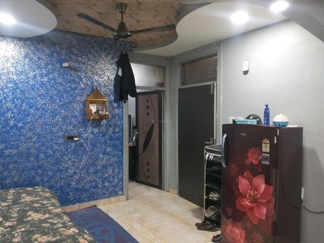 2 BHK Independent Builder Floor in Laxmi Nagar for resale New Delhi. The reference number is 15335023