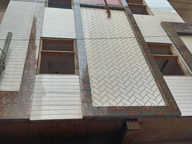2 BHK Independent Builder Floor in Laxmi Nagar for resale New Delhi. The reference number is 16372339