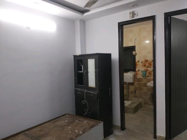 2 BHK Independent Builder Floor in Laxmi Nagar for resale New Delhi. The reference number is 16461762