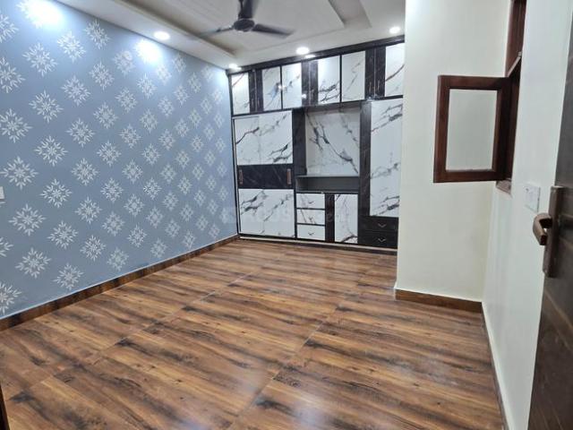2 BHK Independent Builder Floor in Laxmi Nagar for resale New Delhi. The reference number is 16932857