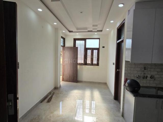 2 BHK Independent Builder Floor in Laxmi Nagar for resale New Delhi. The reference number is 17326936