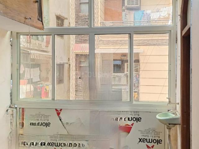 2 BHK Independent Builder Floor in Laxmi Nagar for resale New Delhi. The reference number is 18766105