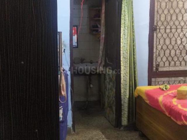 2 BHK Independent Builder Floor in Laxmi Nagar for resale New Delhi. The reference number is 9290503