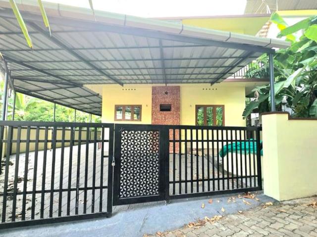 2 BHK Independent Builder Floor in Pukkattupady for resale Kochi. The reference number is 17271579