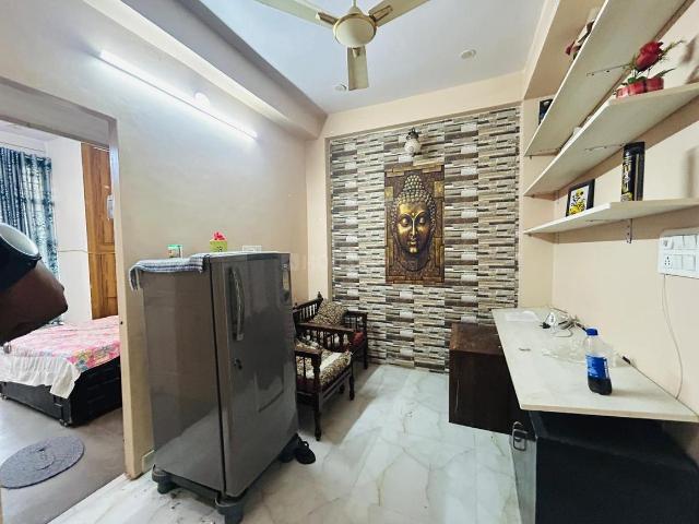 2 BHK Independent Builder Floor in Palam Vihar for rent Gurgaon. The reference number is 15725678