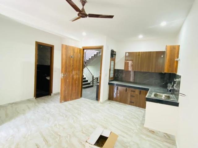 2 BHK Independent Builder Floor in Palam Vihar for rent Gurgaon. The reference number is 16922530