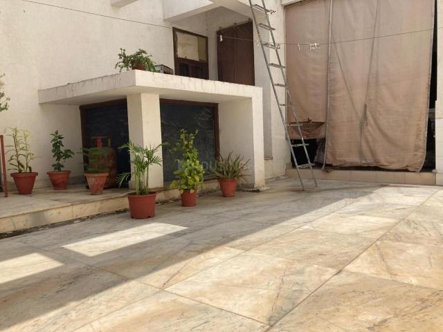 2 BHK Independent Builder Floor in Palam Vihar for rent Gurgaon. The reference number is 18091439