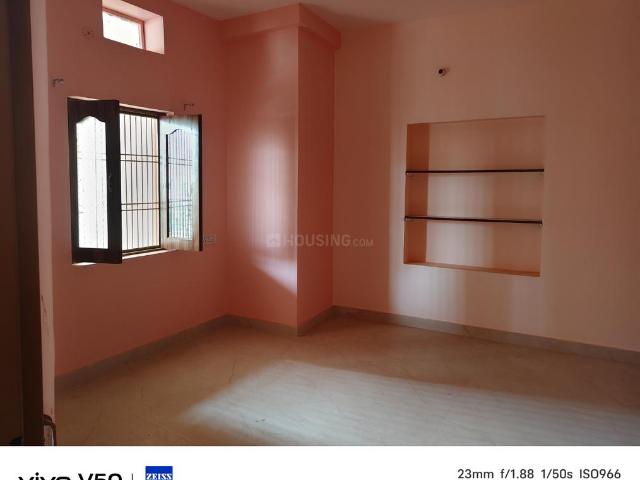 2 BHK Independent Builder Floor in Pandeypur for rent Varanasi. The reference number is 20582331
