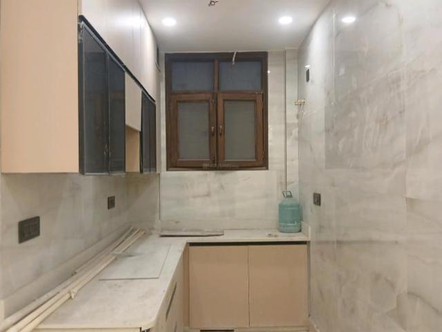 2 BHK Independent Builder Floor in Paschim Vihar for rent New Delhi. The reference number is 18113870