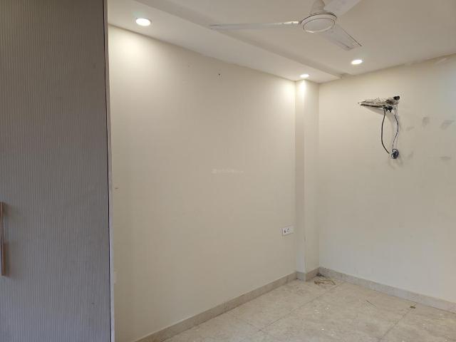 2 BHK Independent Builder Floor in Paschim Vihar for rent New Delhi. The reference number is 19951387