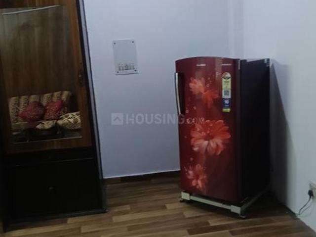 2 BHK Independent Builder Floor in Paschim Vihar for rent New Delhi. The reference number is 20239743