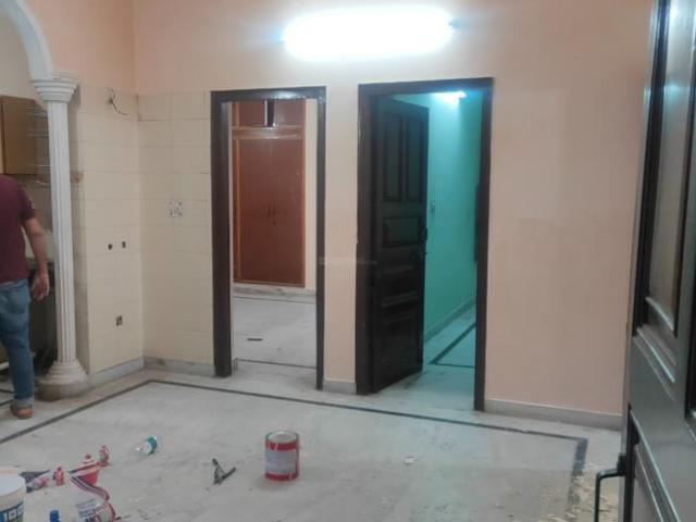 2 BHK Independent Builder Floor in Paschim Vihar for rent New Delhi. The reference number is 6208856