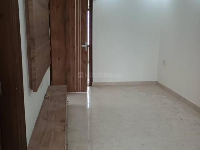 2 BHK Independent Builder Floor in Paschim Vihar for resale New Delhi. The reference number is 20595384