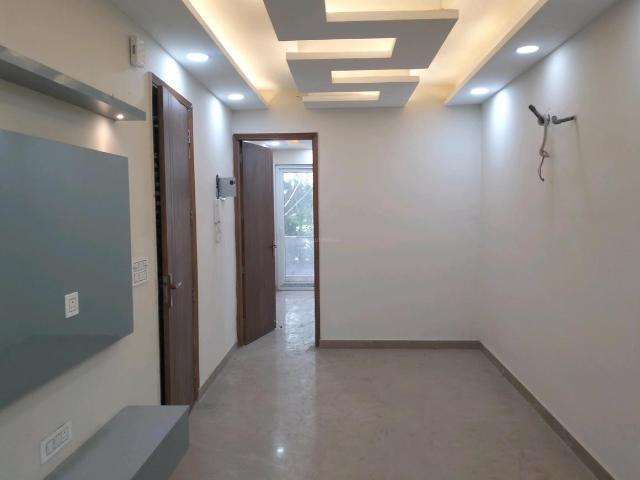 2 BHK Independent Builder Floor in Paschim Vihar for resale New Delhi. The reference number is 20819085
