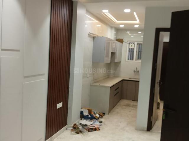 2 BHK Independent Builder Floor in Paschim Vihar for resale New Delhi. The reference number is 20245516
