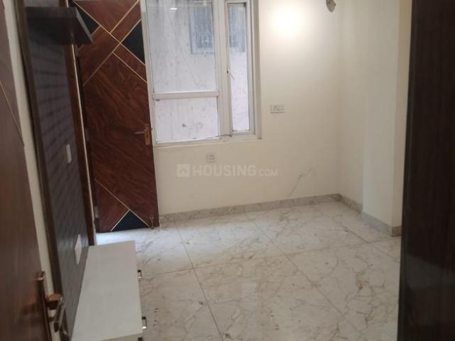 2 BHK Independent Builder Floor in Paschim Vihar for resale New Delhi. The reference number is 20398803