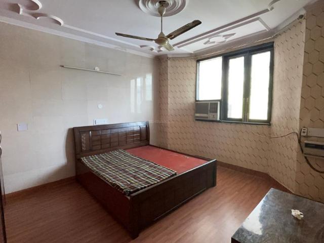 2 BHK Independent Builder Floor in Patel Nagar for rent New Delhi. The reference number is 20414105