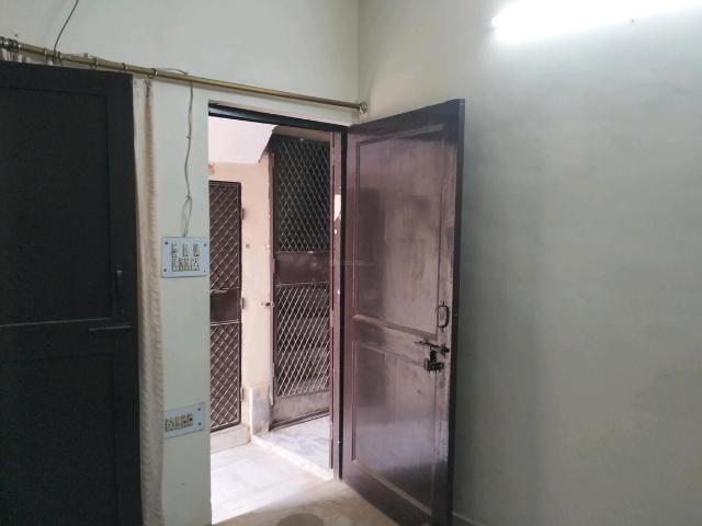 2 BHK Independent Builder Floor in Patel Nagar for rent New Delhi. The reference number is 20675139