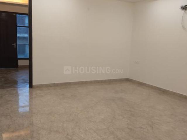 2 BHK Independent Builder Floor in Patel Nagar for resale Delhi Central. The reference number is 6851840