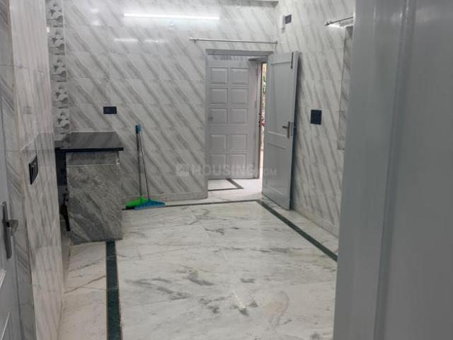 2 BHK Independent Builder Floor in Pitampura for rent New Delhi. The reference number is 19553849