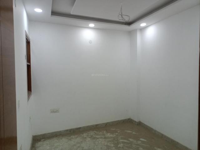 2 BHK Independent Builder Floor in Pitampura for resale New Delhi. The reference number is 20747033