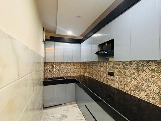 2 BHK Independent Builder Floor in Pochanpur Colony for resale New Delhi. The reference number is 20142783