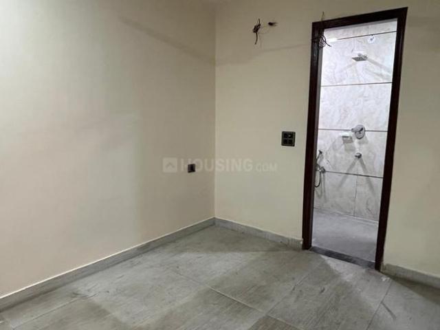 2 BHK Independent Builder Floor in Preet Vihar for rent New Delhi. The reference number is 20014387