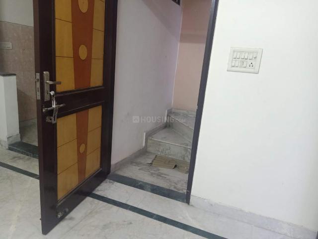 2 BHK Independent Builder Floor in Preet Vihar for rent New Delhi. The reference number is 20923093
