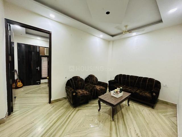 2 BHK Independent Builder Floor in Ramesh Nagar for rent New Delhi. The reference number is 14974386
