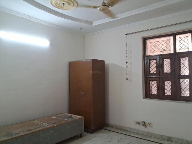2 BHK Independent Builder Floor in Ramesh Nagar for rent New Delhi. The reference number is 20435536