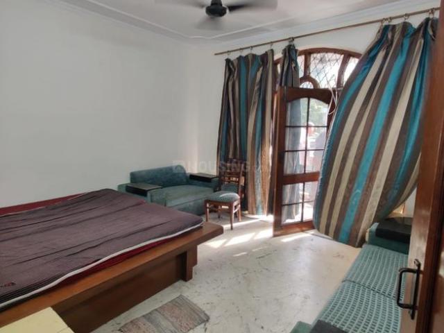 2 BHK Independent Builder Floor in Ramesh Nagar for rent New Delhi. The reference number is 20910128
