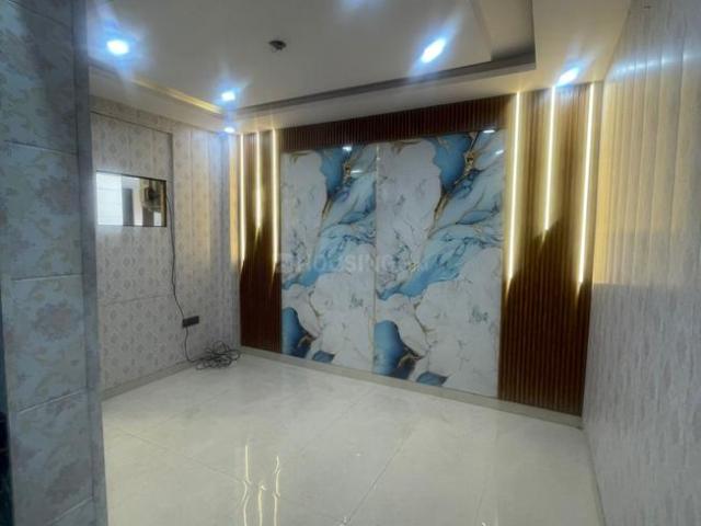 2 BHK Independent Builder Floor in Ramesh Nagar for rent New Delhi. The reference number is 20318049