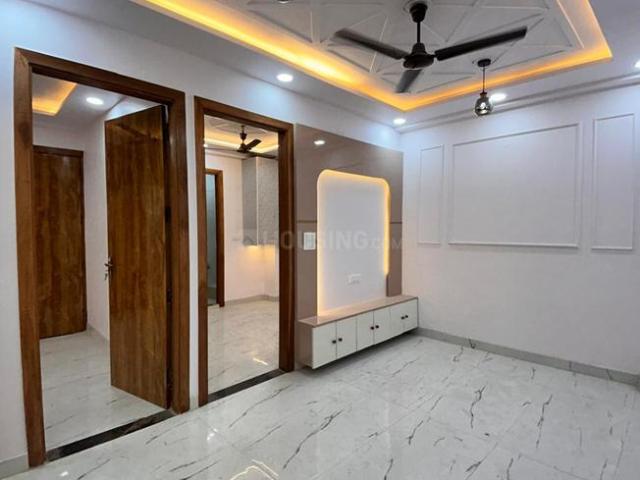 2 BHK Independent Builder Floor in Ramesh Nagar for resale New Delhi. The reference number is 20110128