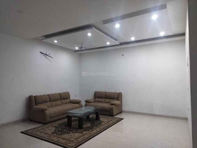 2 BHK Independent Builder Floor in Ranjit Avenue for rent Amritsar. The reference number is 18704562